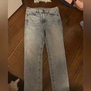 Jeans!! Perfect for the summer! The color and the light feeling!!